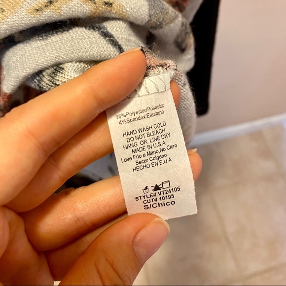 Grey Vanilla Bay Vintage Floral Tunic Top NWT - Picture 10 of 11